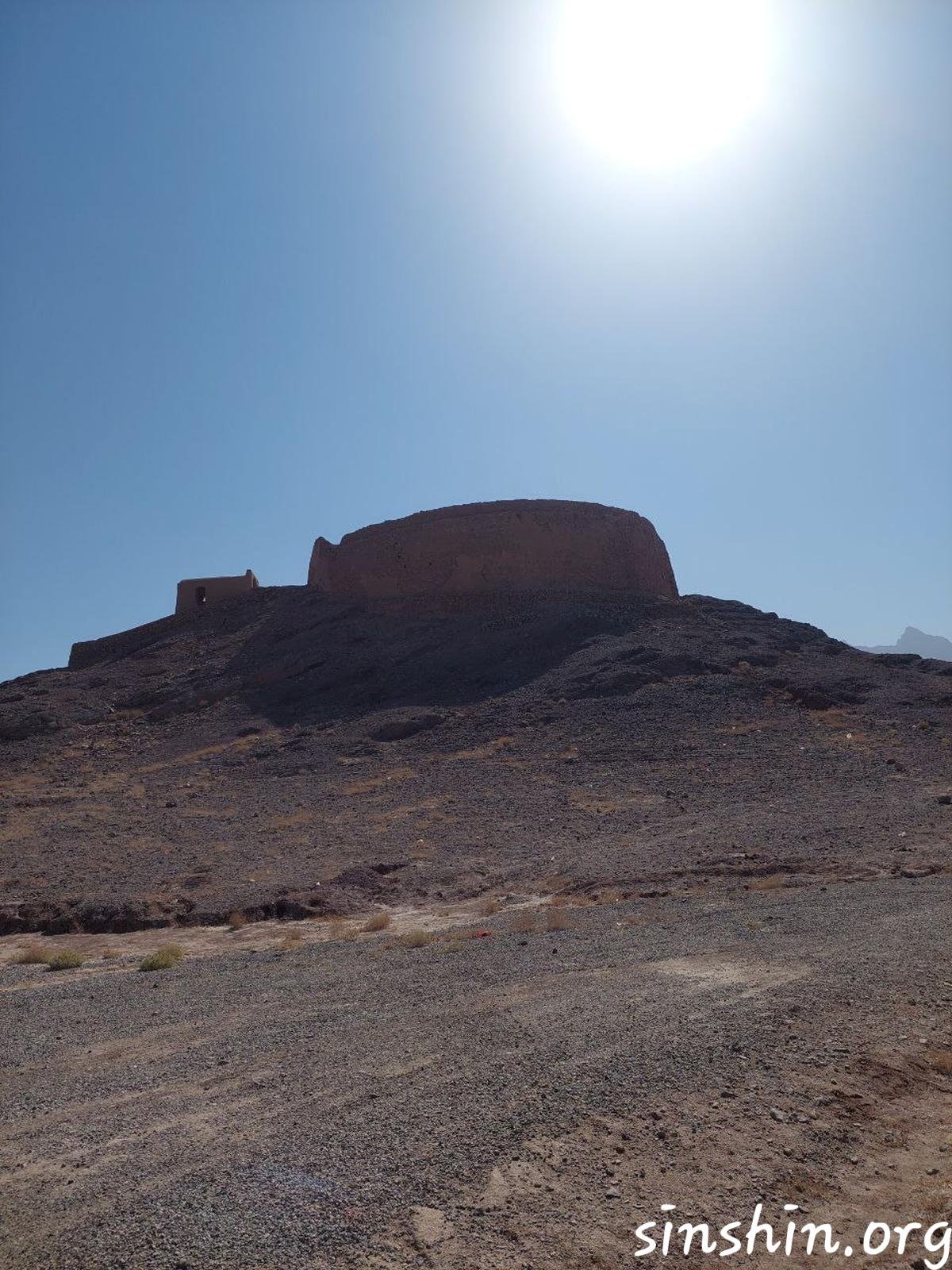 گور دخمه روستای چم آبان 1404