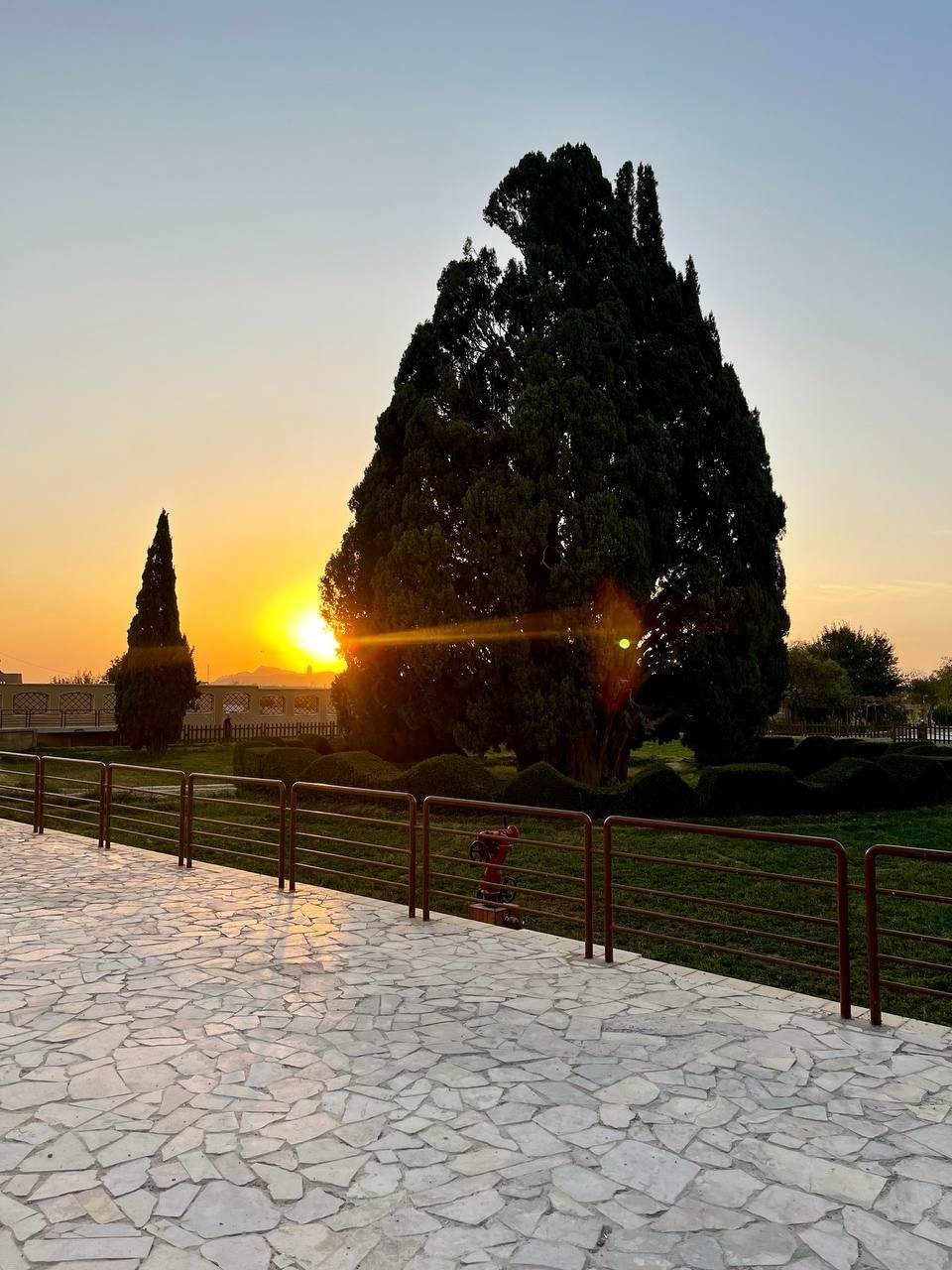 ابرکوه آبان 1404